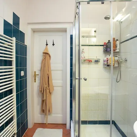 Victoria Design - Rehorova * Praga